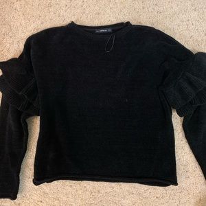 Zara sweater with ruffle sleeves